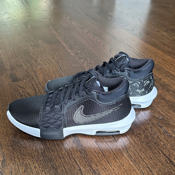 Nike LeBron Witness VIII TB - Picture 4 of 4